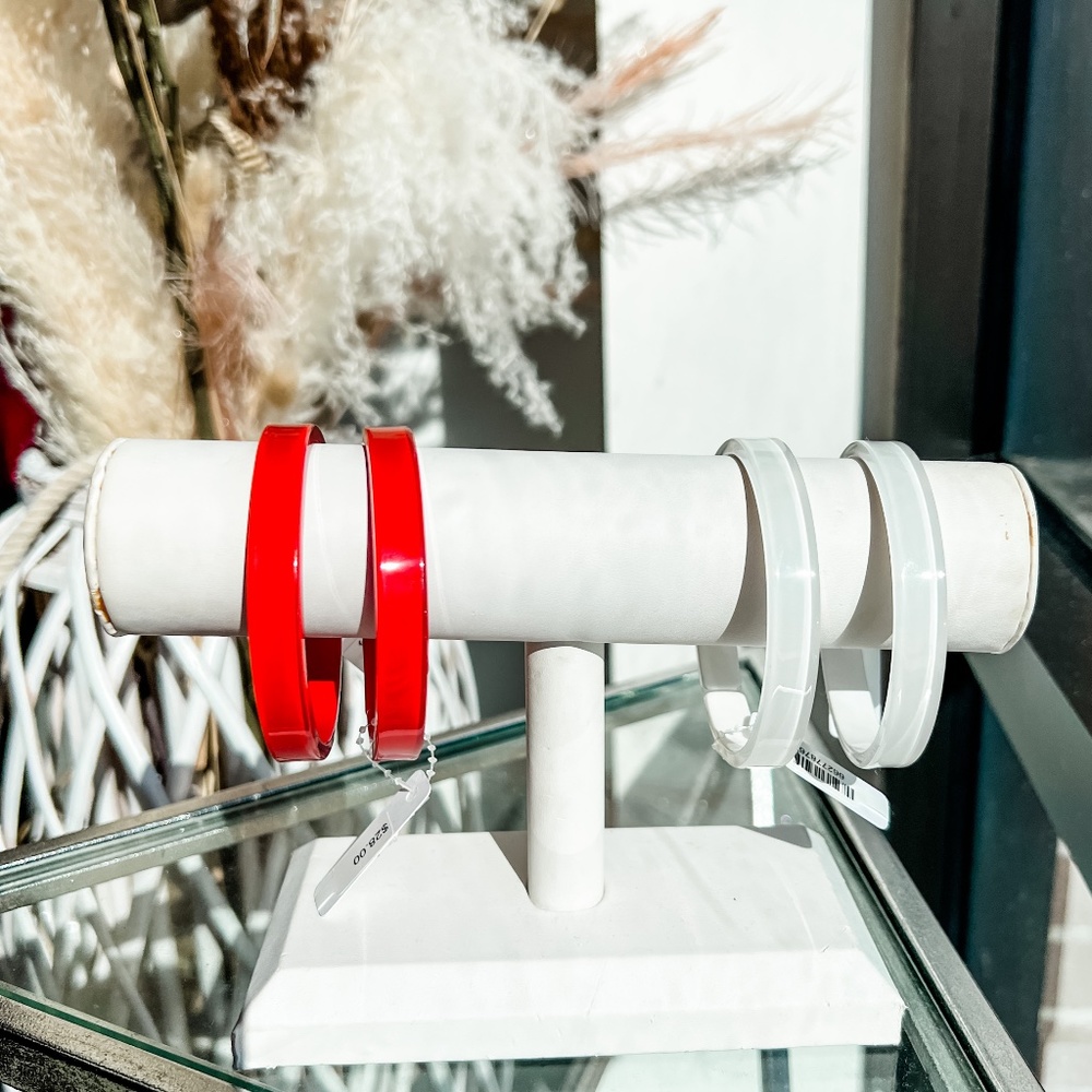 NWT Zenzii Resin Bangle Bracelets available in Red or White One Size